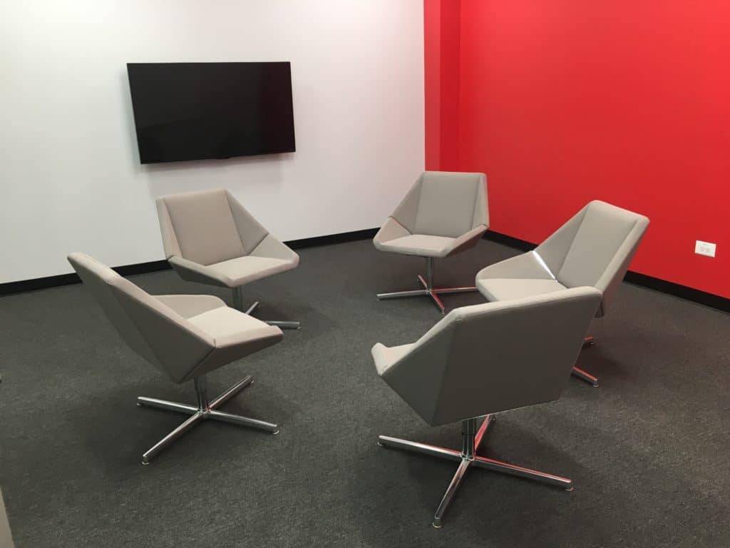 AIS Divi® Chair Assembly